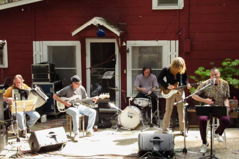 Danny Cohen and Friends perform at the 2010 Porter Party on Nimshew Ridge.