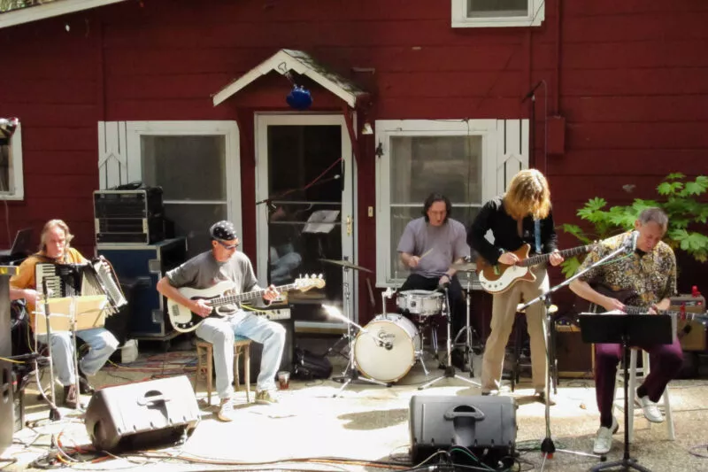 Danny Cohen and Friends perform at the 2010 Porter Party on Nimshew Ridge.