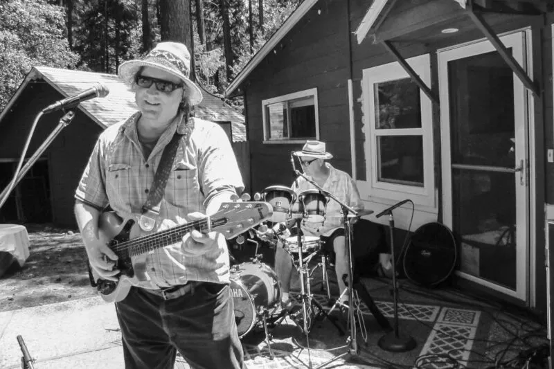 Drew and Friends perform at the Porter Party on Nimshew Ridge, 2012